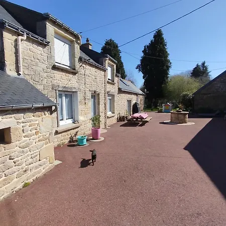 Gite Au Charme Champetre Guern Exterior photo
